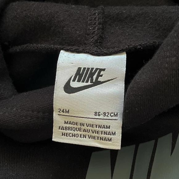 NWT Nike Toddler Black Hoodie Sweatshirt Size 24M - Picture 9 of 9